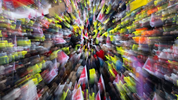 Allein geht es nicht: Will eine Gewerkschaft streiken, müssen 75 Prozent ihrer Mitglieder zustimmen.