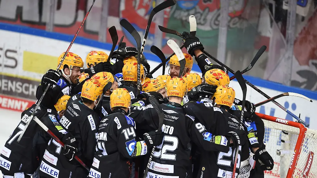 Die-Fischtown-Pinguins-stehen-im-DEL-Finale
