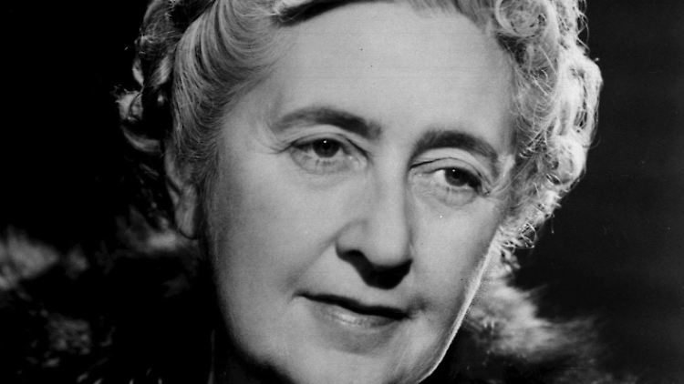 Ob sie im Grab rotieren würde? Einige Romane der Krimi-Legende Agatha Christie werden sprachlich modernisiert und entschärft.
