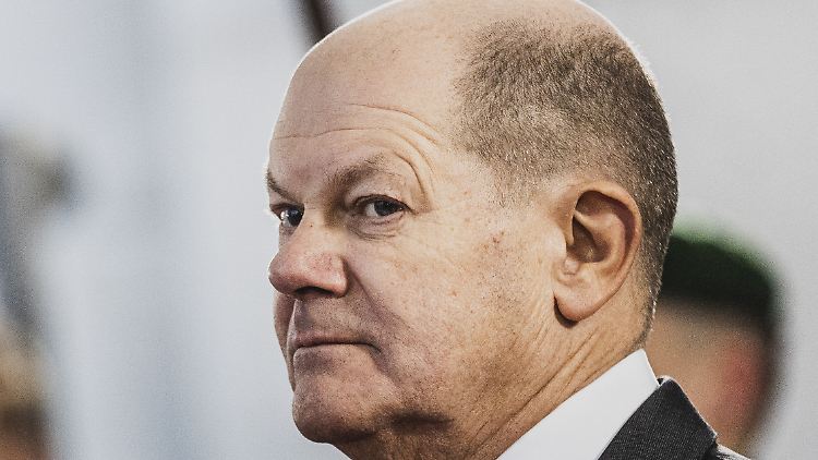 Ein Unbekannter hat versucht, in die Potsdamer Wohnung von Kanzler Scholz einzudringen.