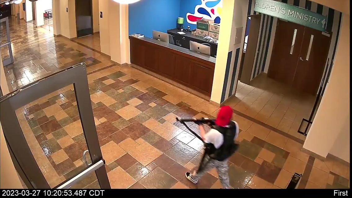 401760235.jpg