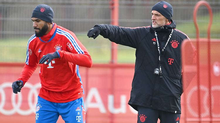 Choupo-Moting muss das Spiel vor dem Fernseher beobachten.