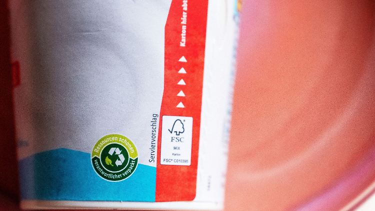 So gut wie jeder Hersteller kann sich nachhaltig auf die Verpackung drucken. Der Verbraucher kann nur schwierig überprüfen, ob das wirklich stimmt.
