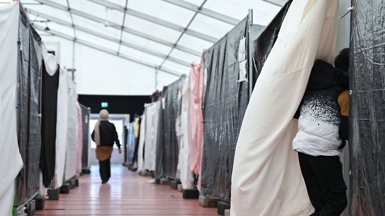 Viele Geflüchtete kommen hierzulande noch in sehr provisorischen Lagern unter.
