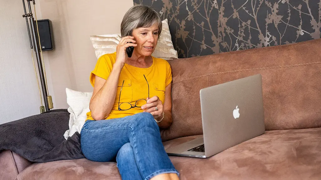 Bei-Problemen-mit-Versicherungen-oder-Bankgebuehren-bieten-Schlichtungsstellen-kostenfreie-Vermittlung-und-rechtliche-Unterstuetzung