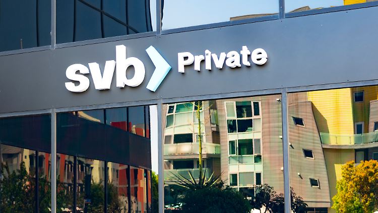 Die von der US-Regierung geplanten Auflagen sollen vor allem regionale Banken wie die zuletzt ins Straucheln geratene Silicon Valley Bank stützen. 