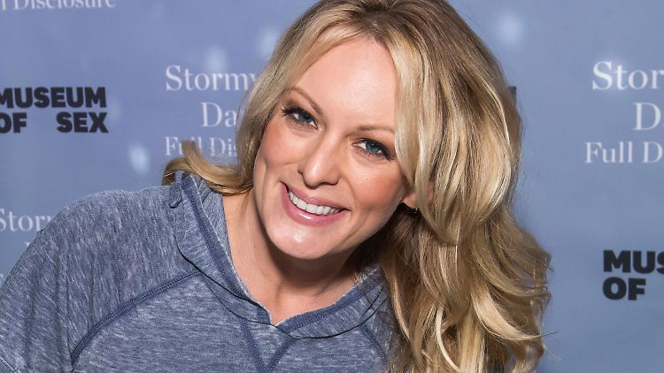 Stormy Daniels äußerte sich schon 2011 über ihre frühere Affäre mit Donald Trump. Als der dann US-Präsident werden wollte, veranlasste er eine Schweigegeldzahlung.