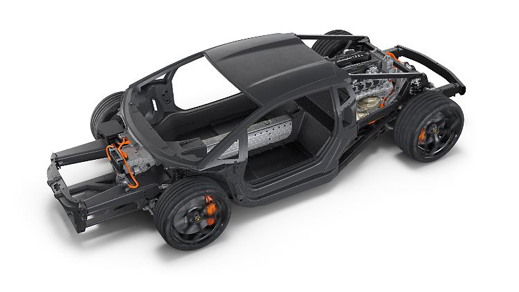 Unter der Carbon-Karosserie des Lamborghini Revuelto - selbst die vordere Crashstruktur besteht aus dem superleichten Werkstoff - steckt ein bislang einmaliges Antriebskonzept.