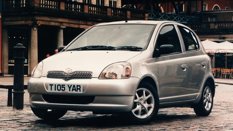 Toyota Yaris - die erste Generation. Ihn gibt es seit 1998.
