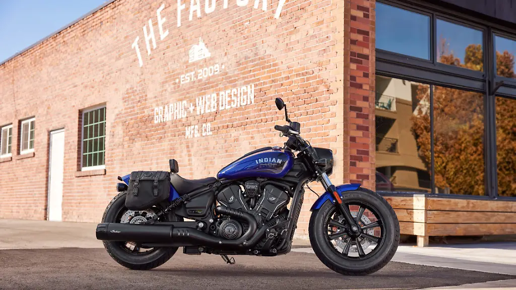 2025-na-imc-scout-bobber-spirit-blue-metallic-tech-pga-beauty-1