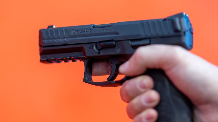 Für den Waffenbesitz gelten in Deutschland Regeln, kontrolliert werden sie selten.