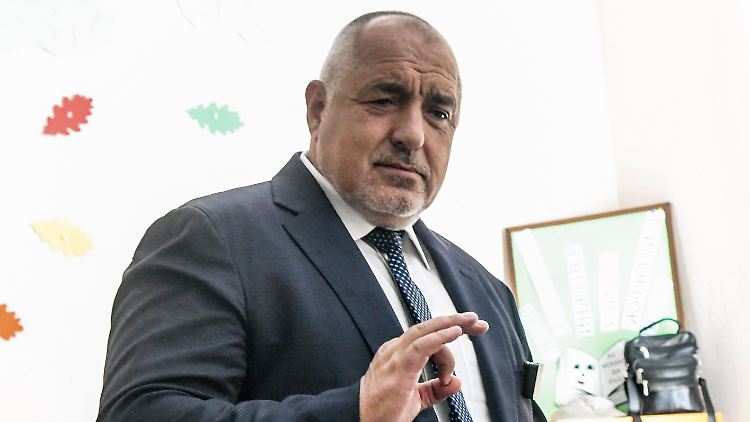 Siegessicher: Bojko Borissow, Chef der konservativen Gerb-Partei bei der Stimmabgabe. 