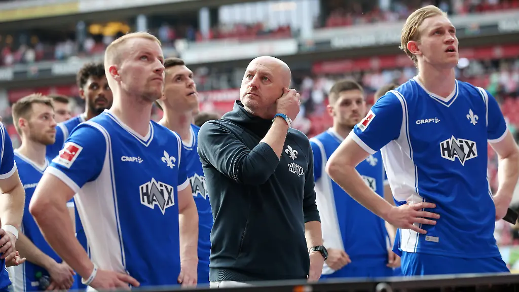 beda4e85025849e459e8b069e1ade2e2