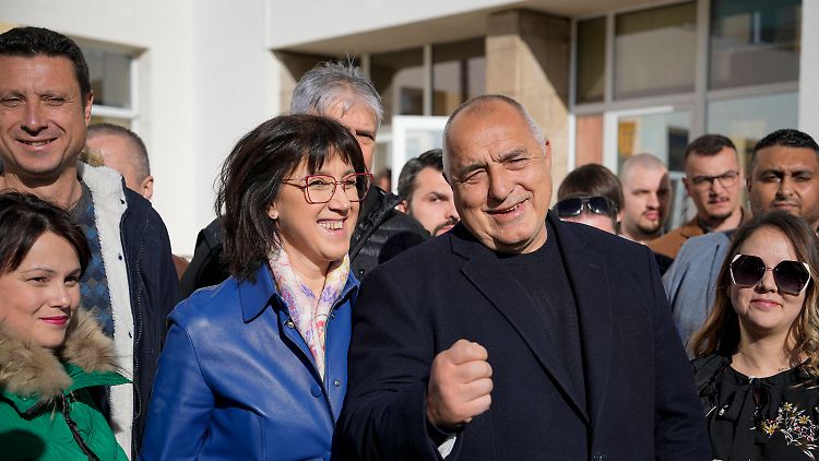 Der frühere Ministerpräsident Boiko Borissow darf sich über 26,5 Prozent freuen. 