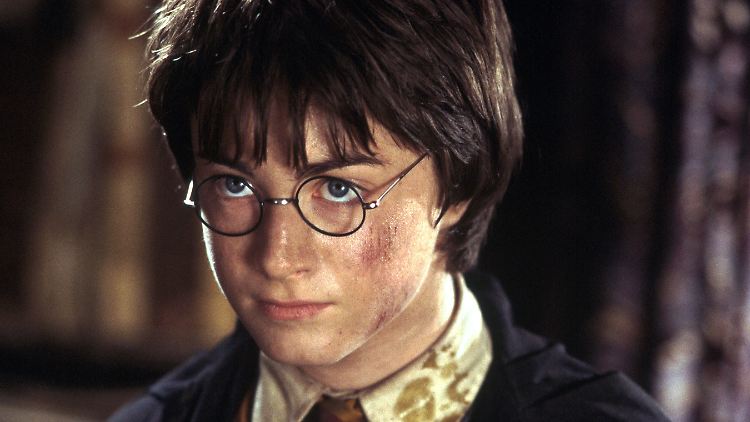In der Filmreihe wurde Harry Potter von Daniel Radcliffe verkörpert.