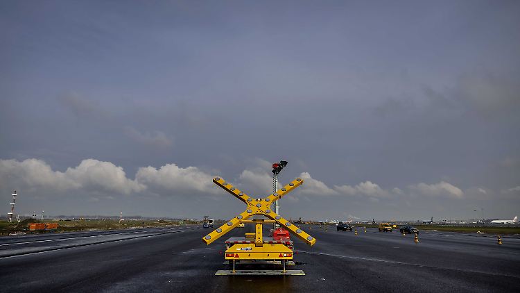 Privatflugzeuge und besonders laute Maschinen sollen ab Ende 2025 nicht mehr in Schiphol landen dürfen.