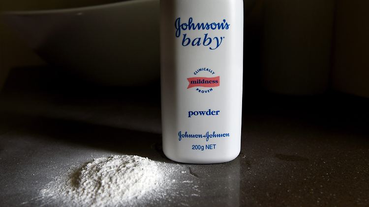 In den USA und Kanada stoppte Johnson & Johnson den Verkauf von Babypuder bereits 2020.