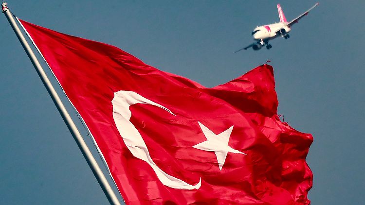 Schweden stimmte seit seinem Antrag auf NATO-Mitgliedschaft mindestens zwei Auslieferungsgesuchen der Türkei zu.