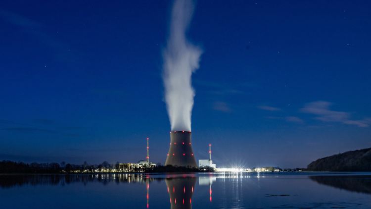 Immer teurer, immer langwieriger: Beim Bau neuer Atomkraftwerke winken die Autoren der neuen Studie ab.