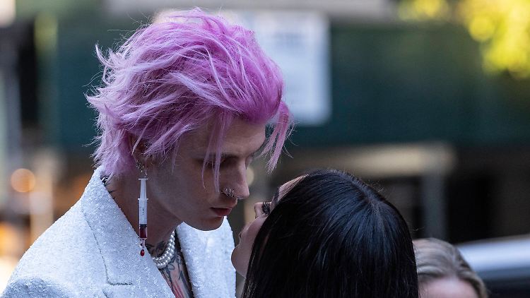 Sind offiziell wieder ein Paar: Machine Gun Kelly und Meghan Fox.