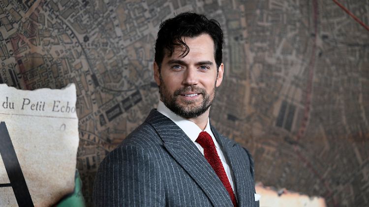 Henry Cavill hatte sich bereits als 22-Jähriger für "James Bond 007 – Casino Royale" beworben - die Rolle ging jedoch an Daniel Craig.