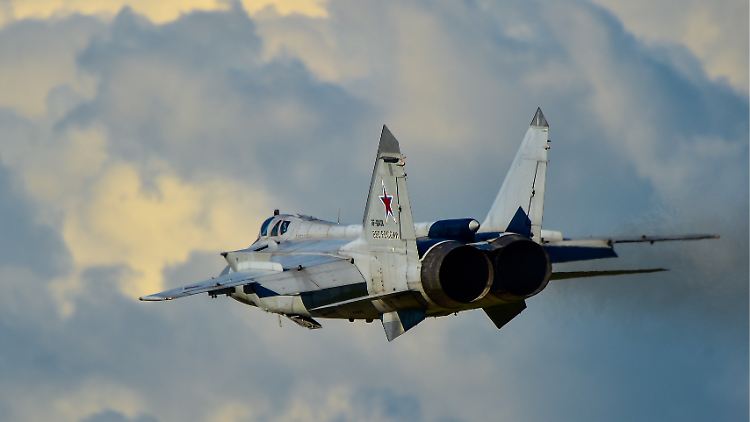 Ein russischer Kampfjet vom Typ MiG-31BM.