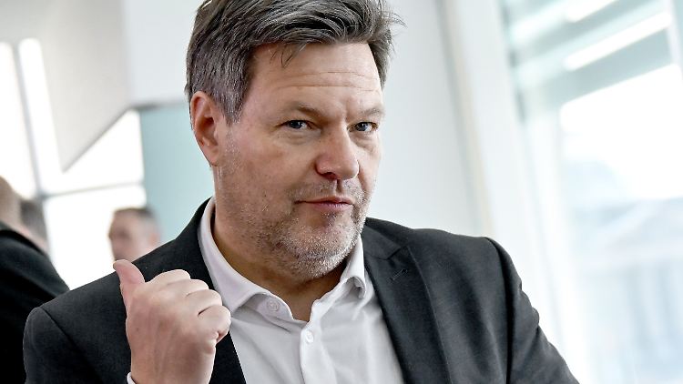 Habeck hat spürbar an Zuspruch verloren.