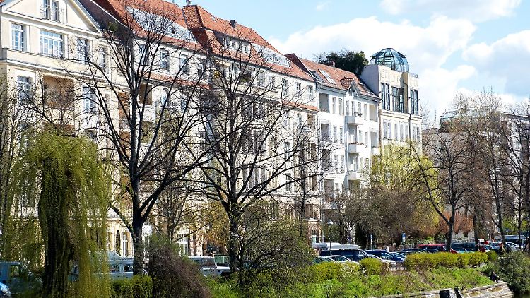 Selbst in beliebten Metropolen wie Berlin sind die Kaufpreise für Immobilien im Schnitt zuletzt gesunken.