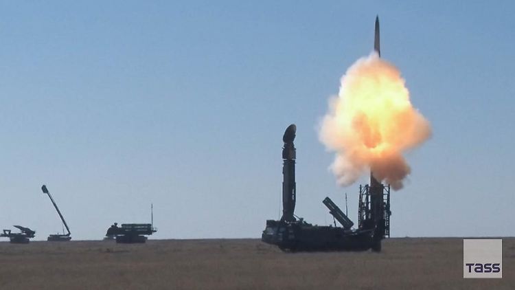 Getestet wurde eine ballistische Interkontinentalrakete eines mobilen bodengestützten Raketensystems, heißt es aus Moskau. 
