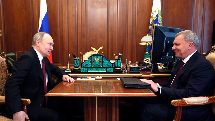 Putin im Gespräch mit Yuri Borrisow, dem Chef der russischen Weltraumorganisation Roskosmos.