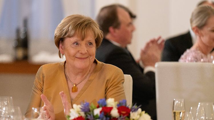 Eine höhere Auszeichnung als das Großkreuz des Verdienstordens der Bundesrepublik Deutschland kann eine ehemalige Kanzlerin in Deutschland nicht bekommen.