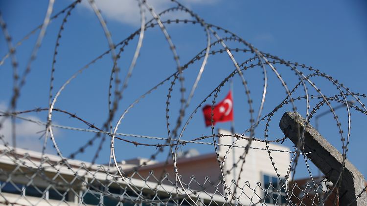 Die Zahl der gefangenen Deutschen in der Türkei ist im Vergleich zum vergangenen Juli gestiegen. 