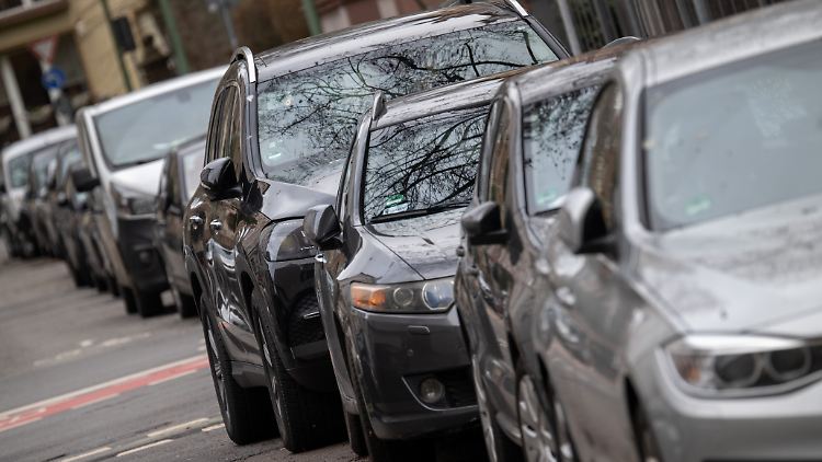 Vor allem Senioren fahren gern SUV.