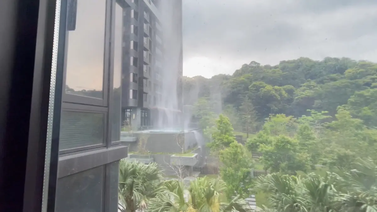 27f30f9a81ed6f78acdef4ec83fbab6d