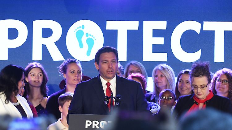 Floridas republikanischer Gouverneur DeSantis ist Abtreibungsgegner. 