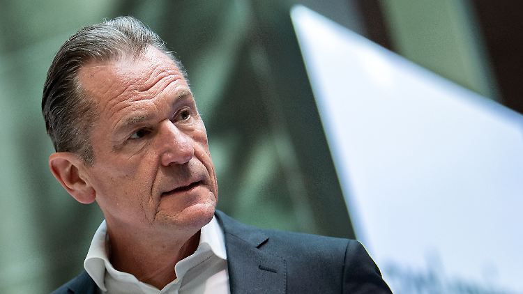 Matthias Döpfner schrieb einige Nachrichten, die ihn jetzt nicht so gut aussehen lassen.