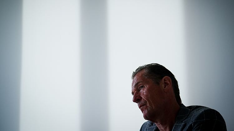 Wenn die Herren Gyatso, Mützenich und Döpfner fallen, kippen ganze Weltbilder und plötzlich stellt die Öffentlichkeit die ganze Institution in Frage. Und das mögen Institutionen nicht. 