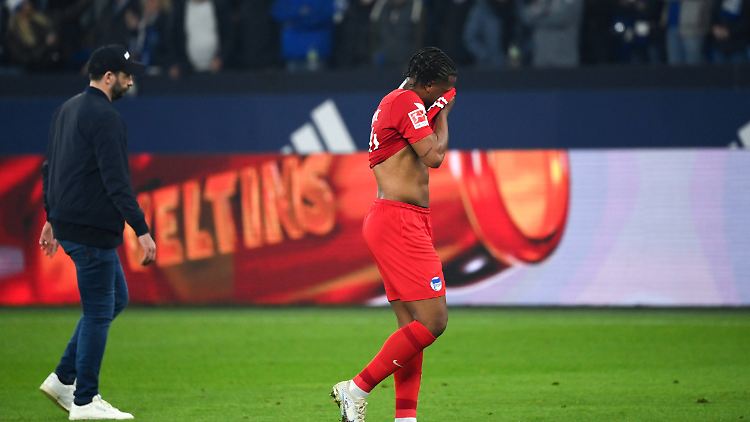 Hertha ist nach dem 2:5 auf Schalke am Boden.