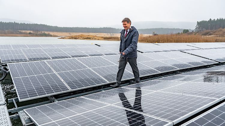 Deutschland ist raus aus der Atomkraft und auf dem Weg ins Zeitalter der Erneuerbaren - und müsste daher keine russischen Atom-Sanktionen fürchten.