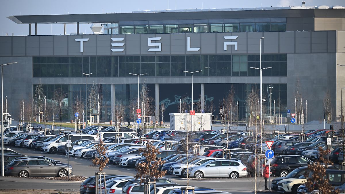 Tesla Besichtigung Anmelden