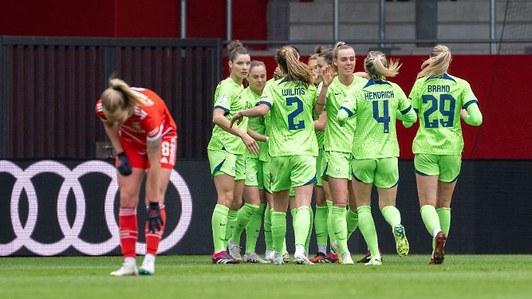 Die Frauen des VfL Wolfsburg stehen kurz vor der Titelverteidigung im DFB-Pokal.