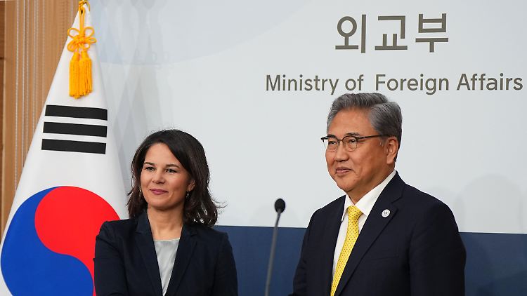 "Südkorea ist nicht nur eine gefestigte Demokratie, sondern außerhalb von Europa auch einer unserer engsten Wertepartner", sagte Außenministerin Annalena Baerbock.