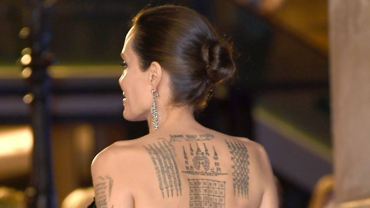 Angelina Jolie hat sich schon viele Tattoos stechen lassen.