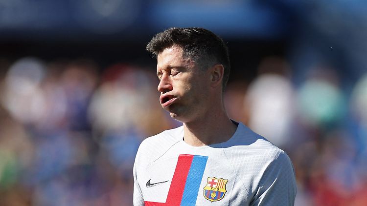 Läuft derzeit nicht für Robert Lewandowski und den FC Barcelona.