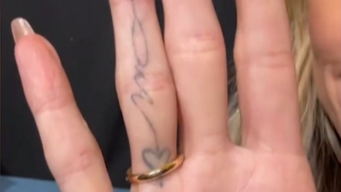 heidi-klum-tattoos.PNG