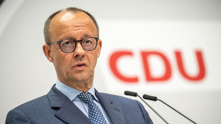 Alle denkbaren Alternativen zur besseren Energieversorgung seien diskussionsfähig - auch dieser Vorschlag aus Bayern, sagte CDU-Chef Merz.