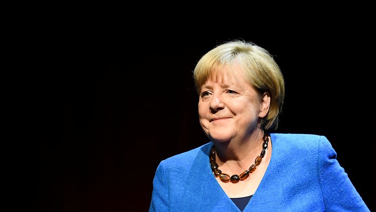 An diesem Montag erhält Angela Merkel im Schloss Bellevue das "Großkreuz des Verdienstordens der Bundesrepublik Deutschland in besonderer Ausführung".