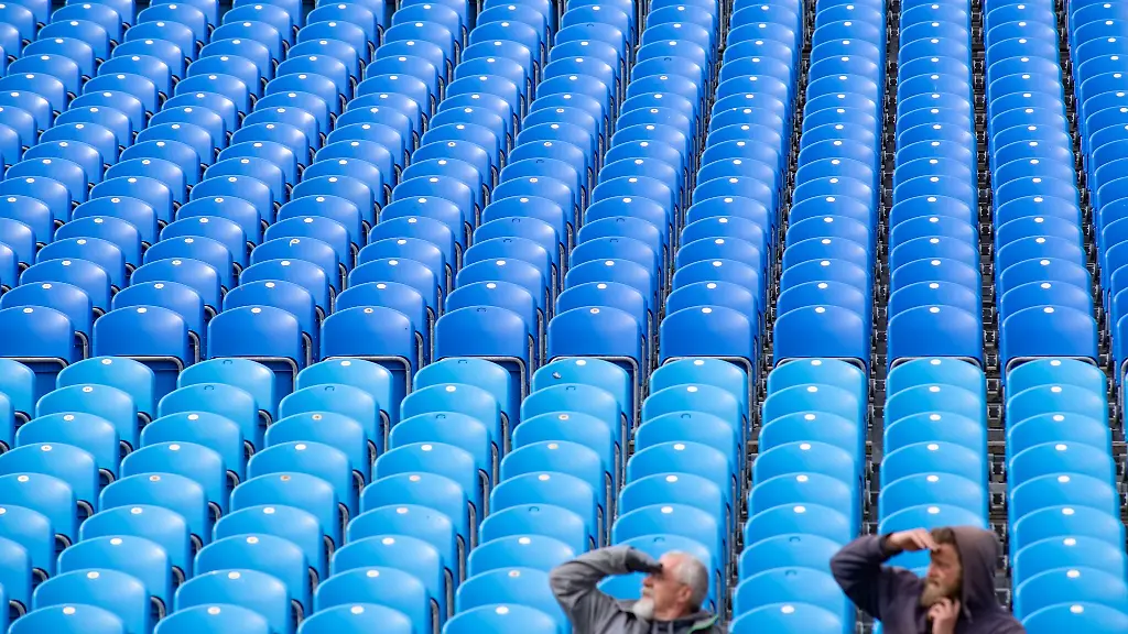 Leere-Zuschauerraenge-auf-der-Naturbuehne-Ralswiek-auf-der-Ostseeinsel-Ruegen