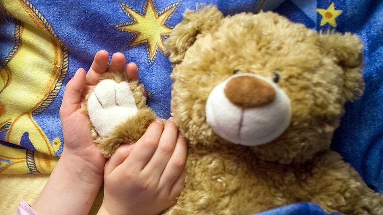 In den Niederlanden sollen auch Kleinkinder einen Antrag auf ärztlich begleitetes Sterben stellen können.