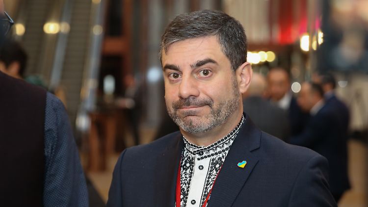 Dmytro Lubinez bei einer Konferenz in der türkischen Hauptstadt Ankara im Januar 2023.